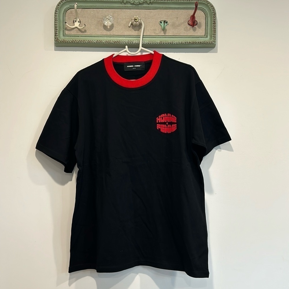 Homme + Femme basketball logo streetwear graphic T-shirt medium black red NWOT